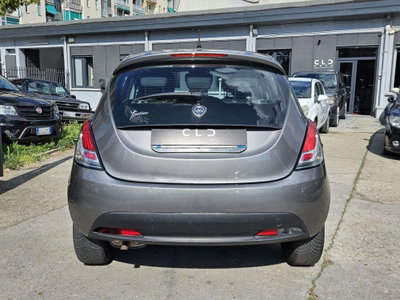Lancia Ypsilon 1.2 69 CV 5 porte Silver (3)