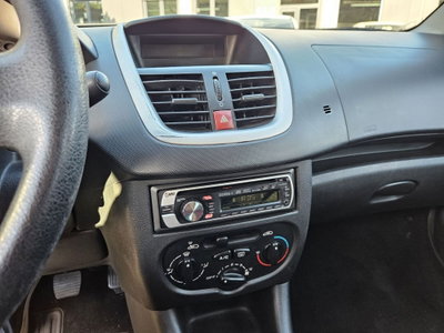 Peugeot 206 60CV 5p. Trendy ECO GPL (13)