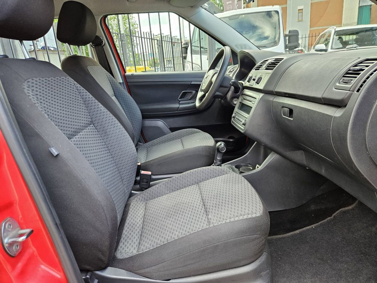Skoda Fabia 1.2 TSI 105CV DSG 5p. Elegance (12)