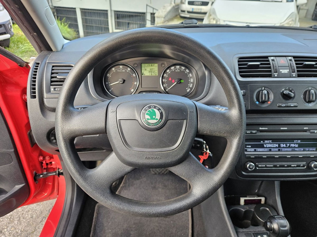 Skoda Fabia 1.2 TSI 105CV DSG 5p. Elegance (14)
