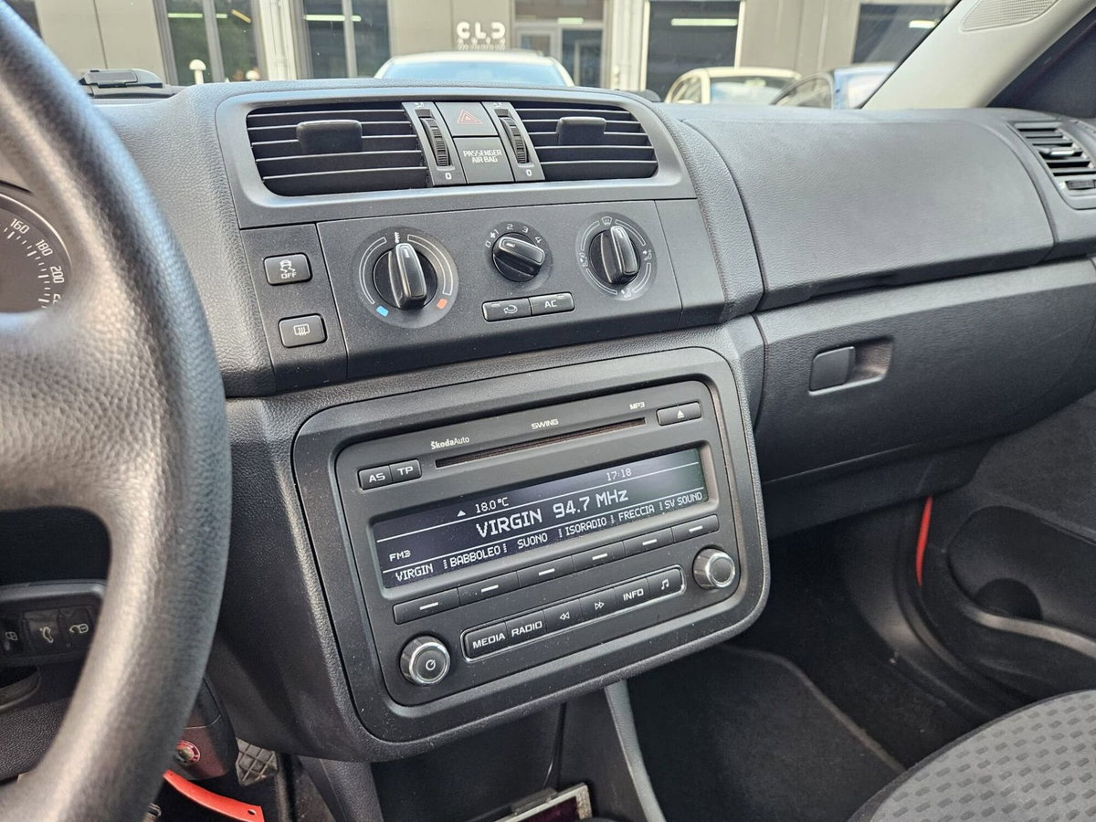 Skoda Fabia 1.2 TSI 105CV DSG 5p. Elegance (15)