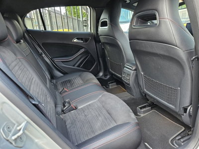 Mercedes-Benz GLA SUV 200 Premium (11)