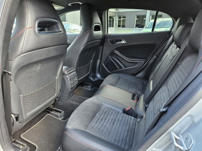 Mercedes-Benz GLA SUV 200 Premium (16)