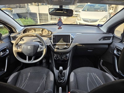 Peugeot 208 82 5 porte Allure (10)