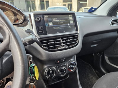 Peugeot 208 82 5 porte Allure (14)