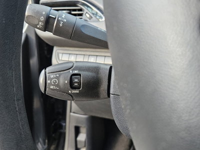 Peugeot 208 82 5 porte Allure (15)