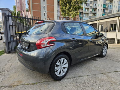 Peugeot 208 82 5 porte Allure (4)