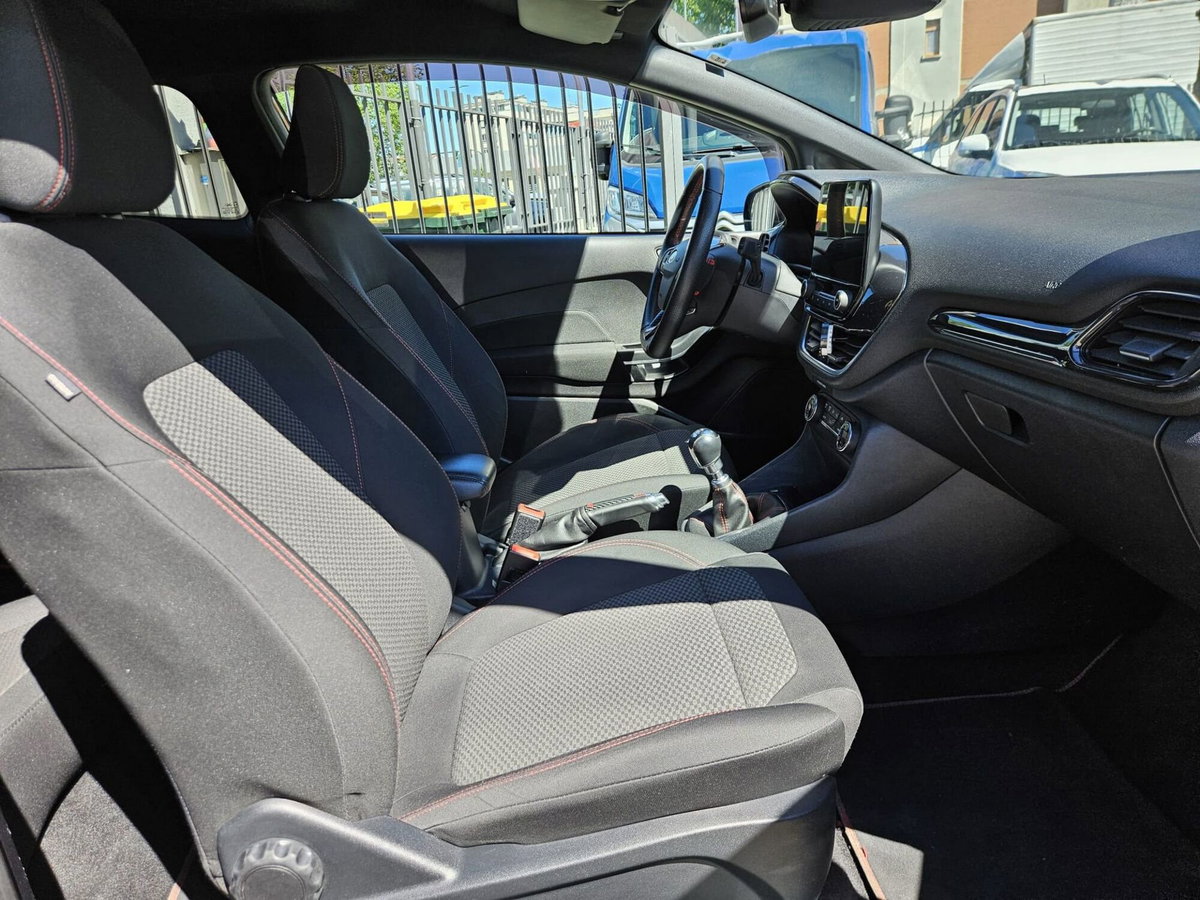 Ford Fiesta 1.5 EcoBlue 3 porte ST-Line (10)