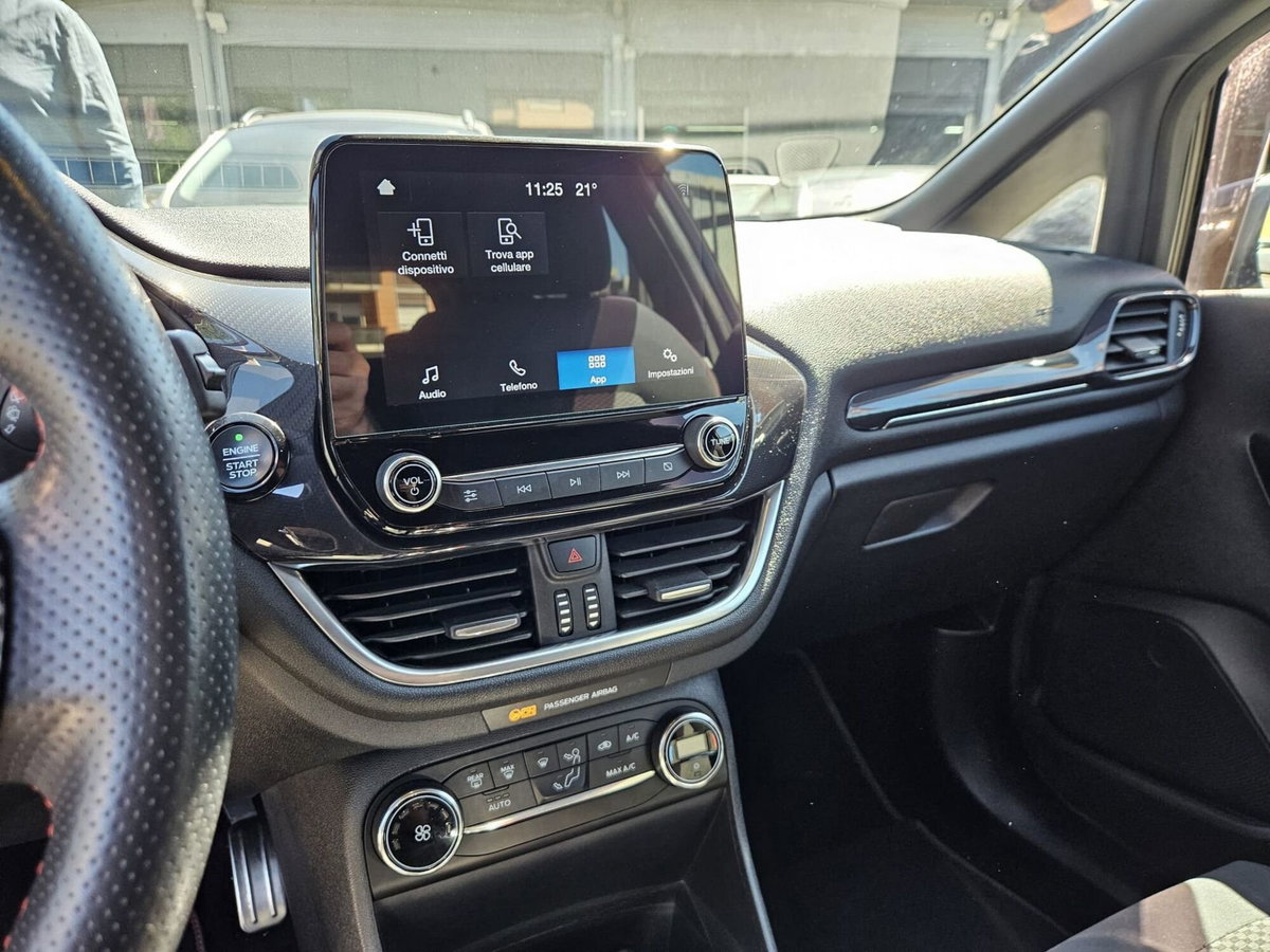 Ford Fiesta 1.5 EcoBlue 3 porte ST-Line (13)