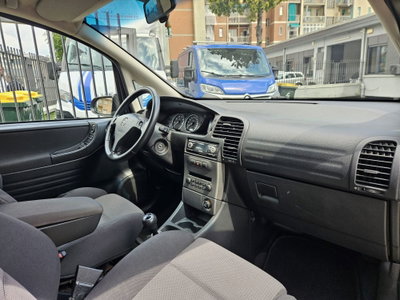 Opel Zafira 16V cat Elegance (10)