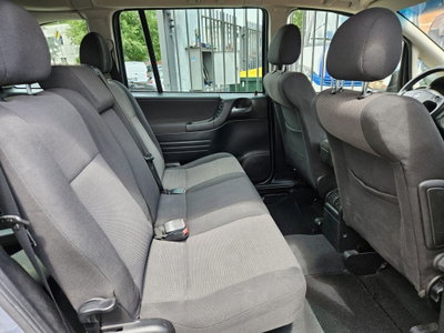 Opel Zafira 16V cat Elegance (12)