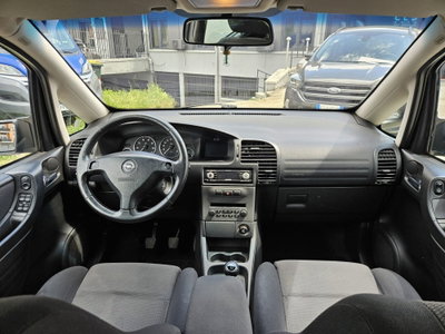 Opel Zafira 16V cat Elegance (9)