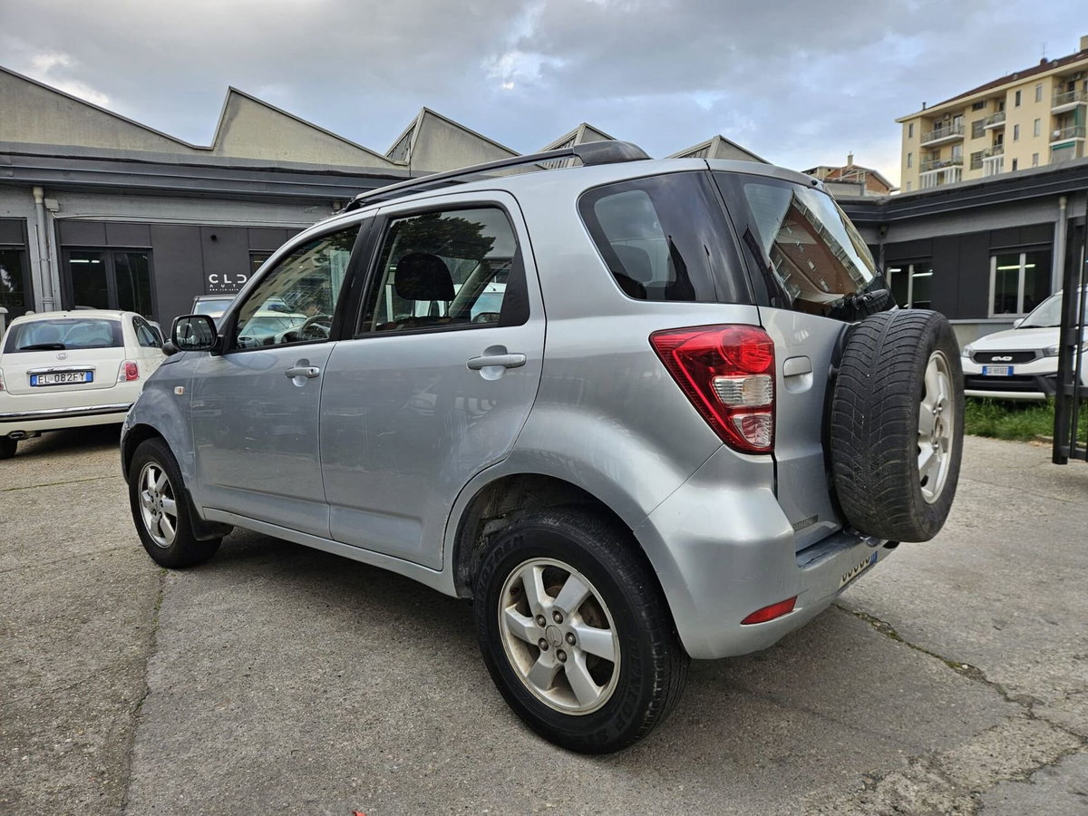 Daihatsu Terios 1.5 4WD B Easy Green Powered (4)