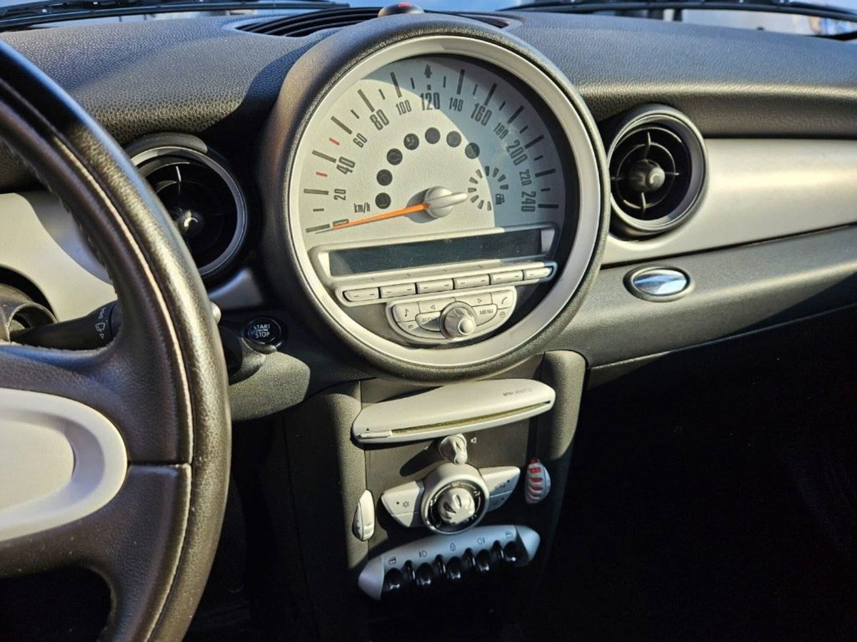 MINI Mini Clubman 1.6 16V Cooper D Clubman (12)