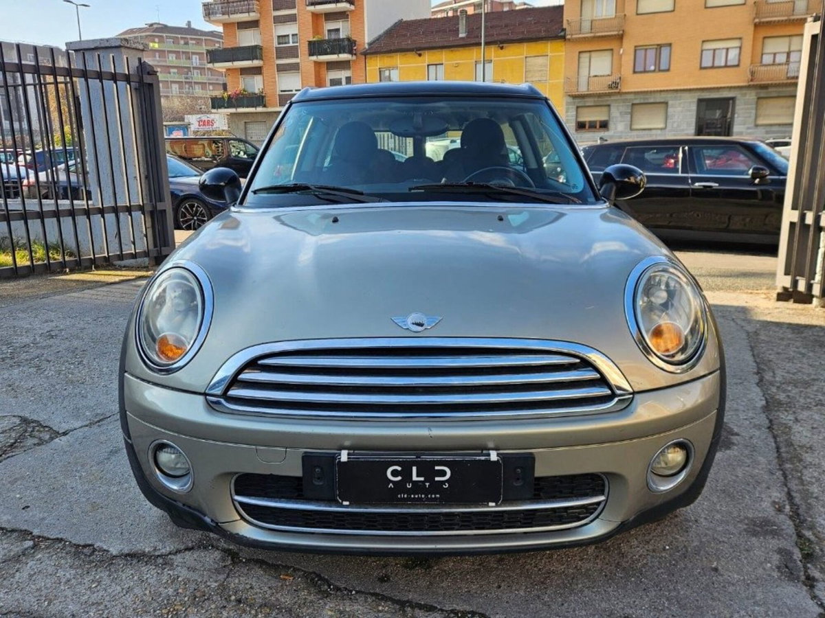 MINI Mini Clubman 1.6 16V Cooper D Clubman (2)