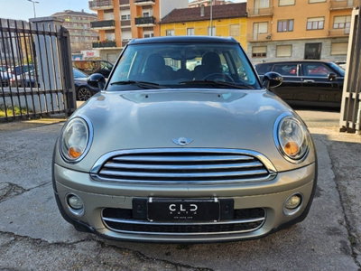MINI Mini Clubman 1.6 16V Cooper D Clubman (2)