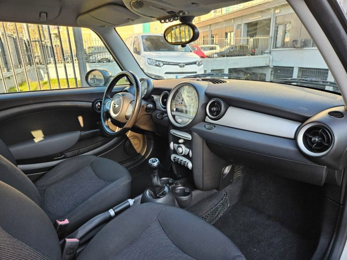 MINI Mini Clubman 1.6 16V Cooper D Clubman (9)