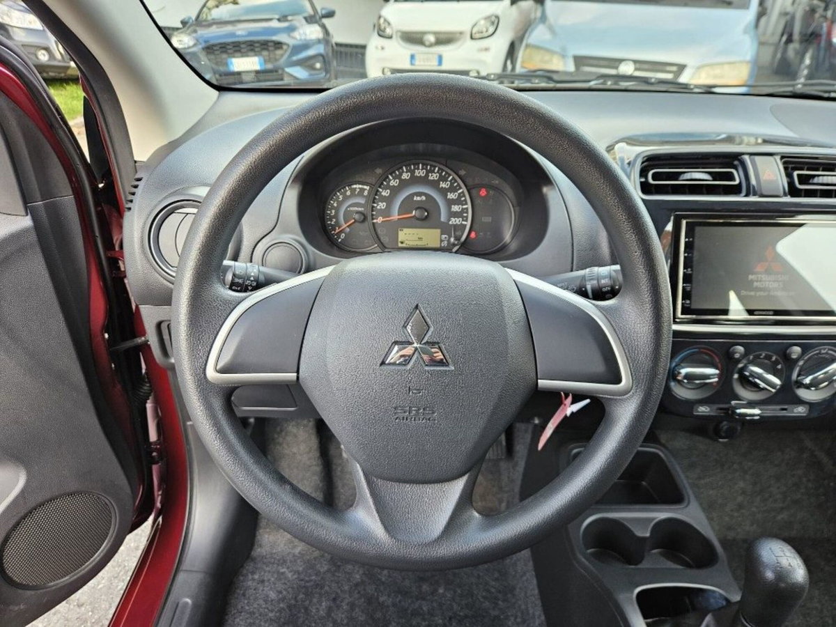 Mitsubishi Space Star 1.0 Invite (14)