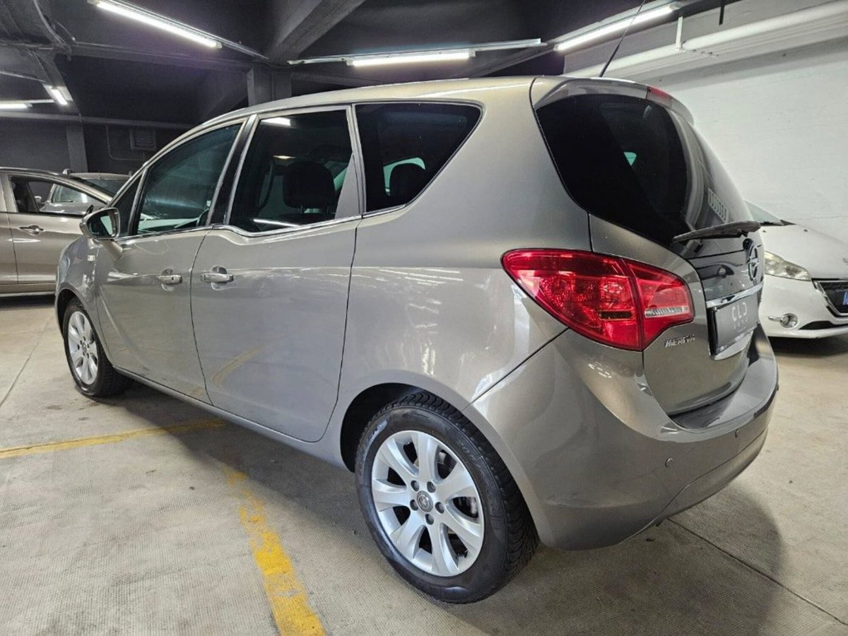Opel Meriva 1.3 CDTI 95CV ecoFLECosmo (5)