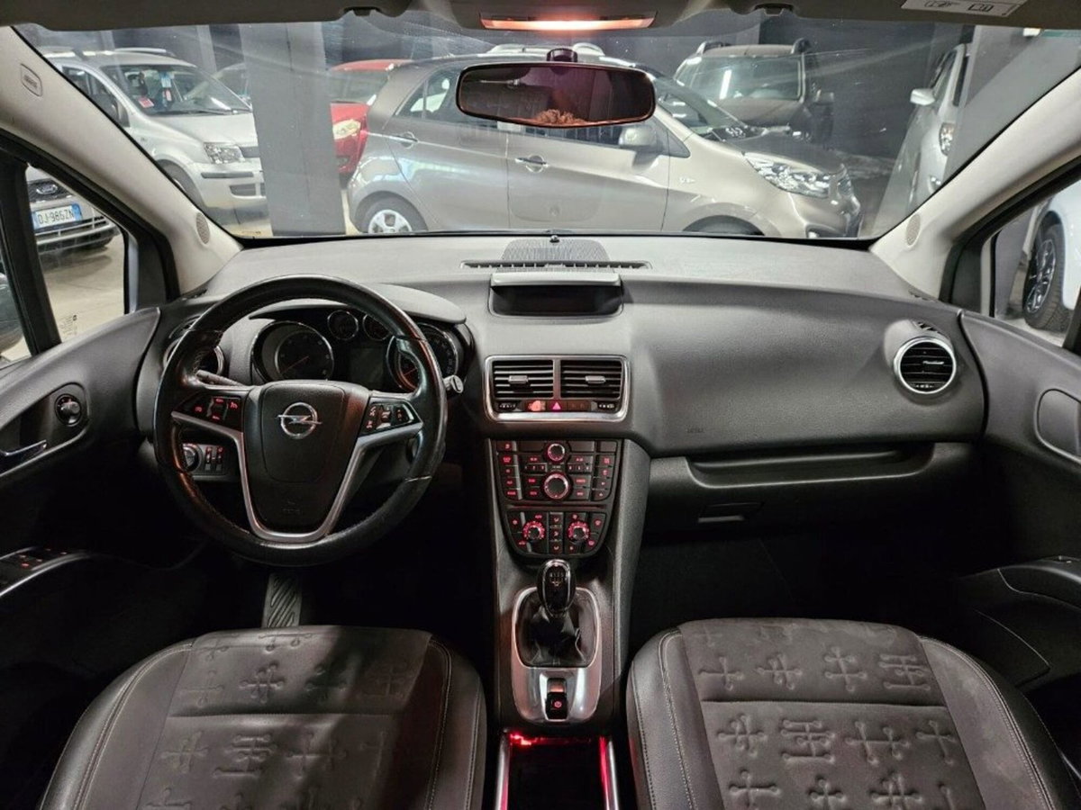 Opel Meriva 1.3 CDTI 95CV ecoFLECosmo (9)