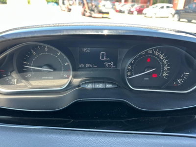 Peugeot 208 HDi 68 CV 5 porte Van (10)