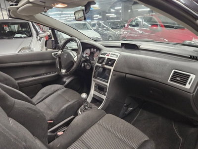 Peugeot 307 Cabrio 16V HDi FAP CC Australian (11)