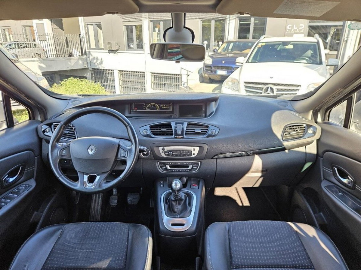 Renault Scénic X-Mod 1.5 dCi 110CV Attractive (8)