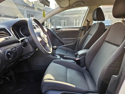 Volkswagen Golf 1.6 TDI DPF 5p. Comfortline (7)