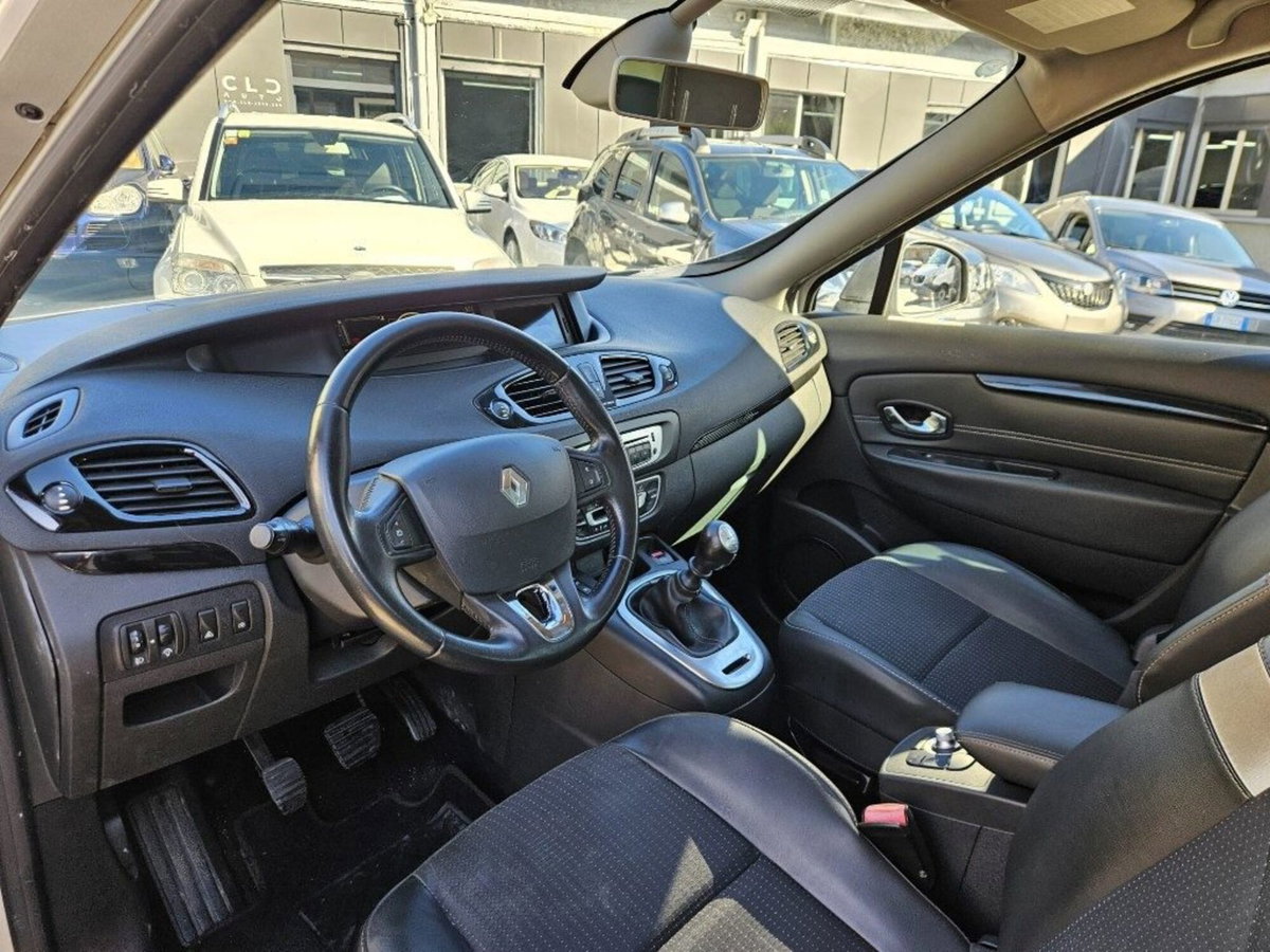 Renault Scénic X-Mod 1.5 dCi 110CV Attractive (3)