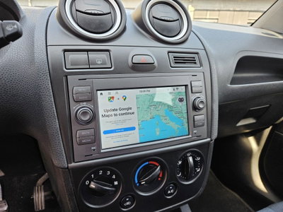 Ford Fiesta 1.4 16V 5p. Ghia (13)