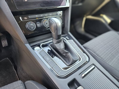 Volkswagen Passat Variant 1.6 TDI SCR DSG Business BMT (15)
