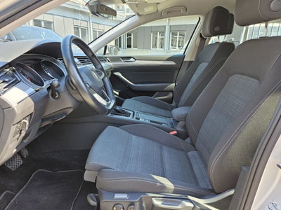 Volkswagen Passat Variant 1.6 TDI SCR DSG Business BMT (8)