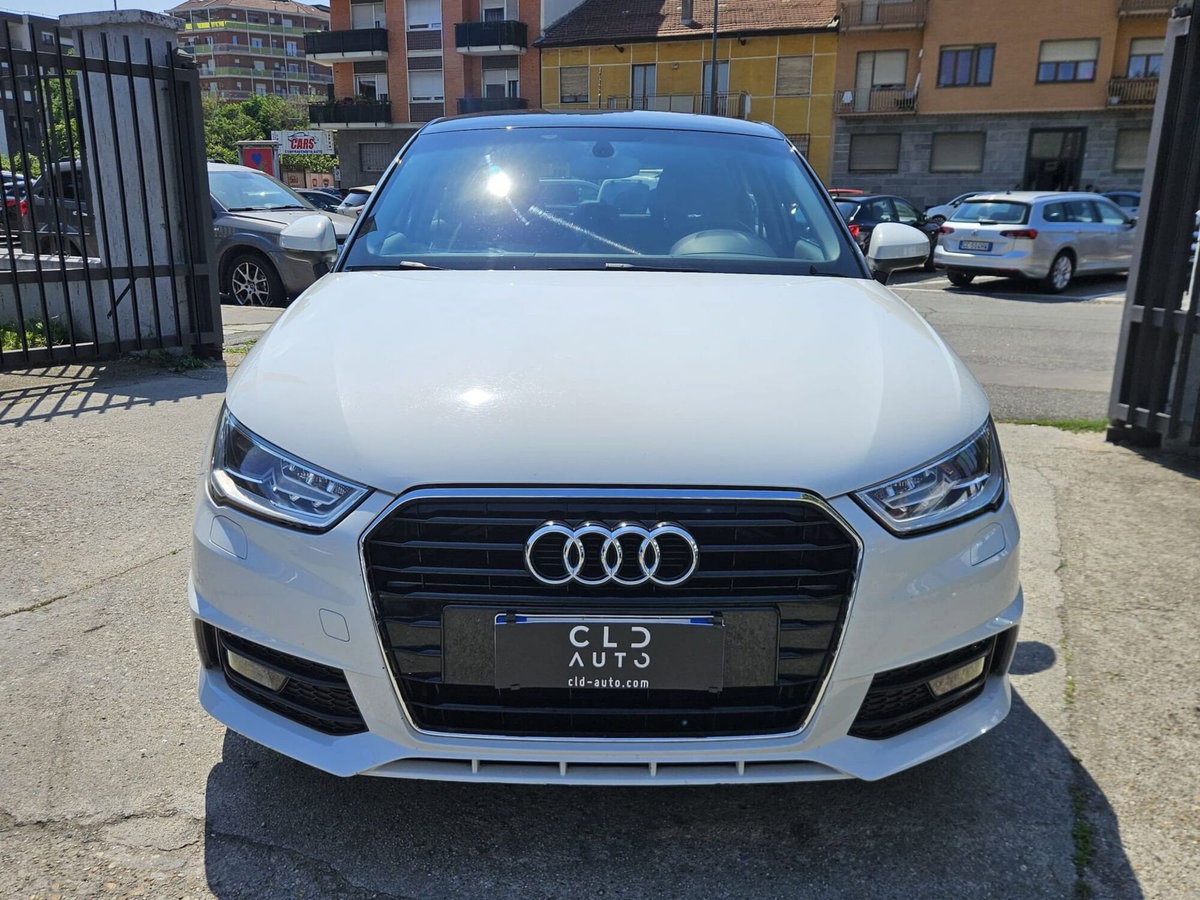 Audi A1 Sportback 1.4 TDI S tronic (2)