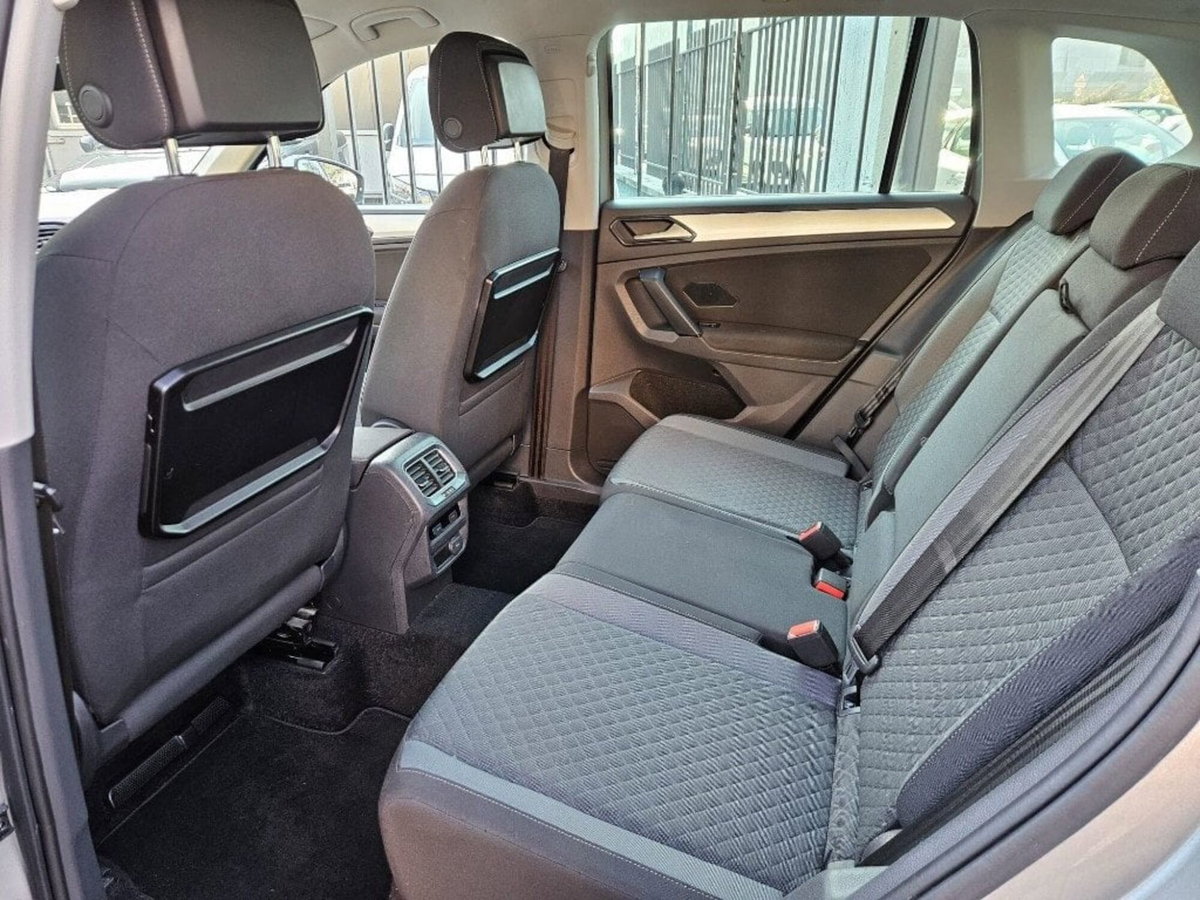 Volkswagen Tiguan Allspace 2.0 TDI SCR DSG 4MOTION Elegance (11)