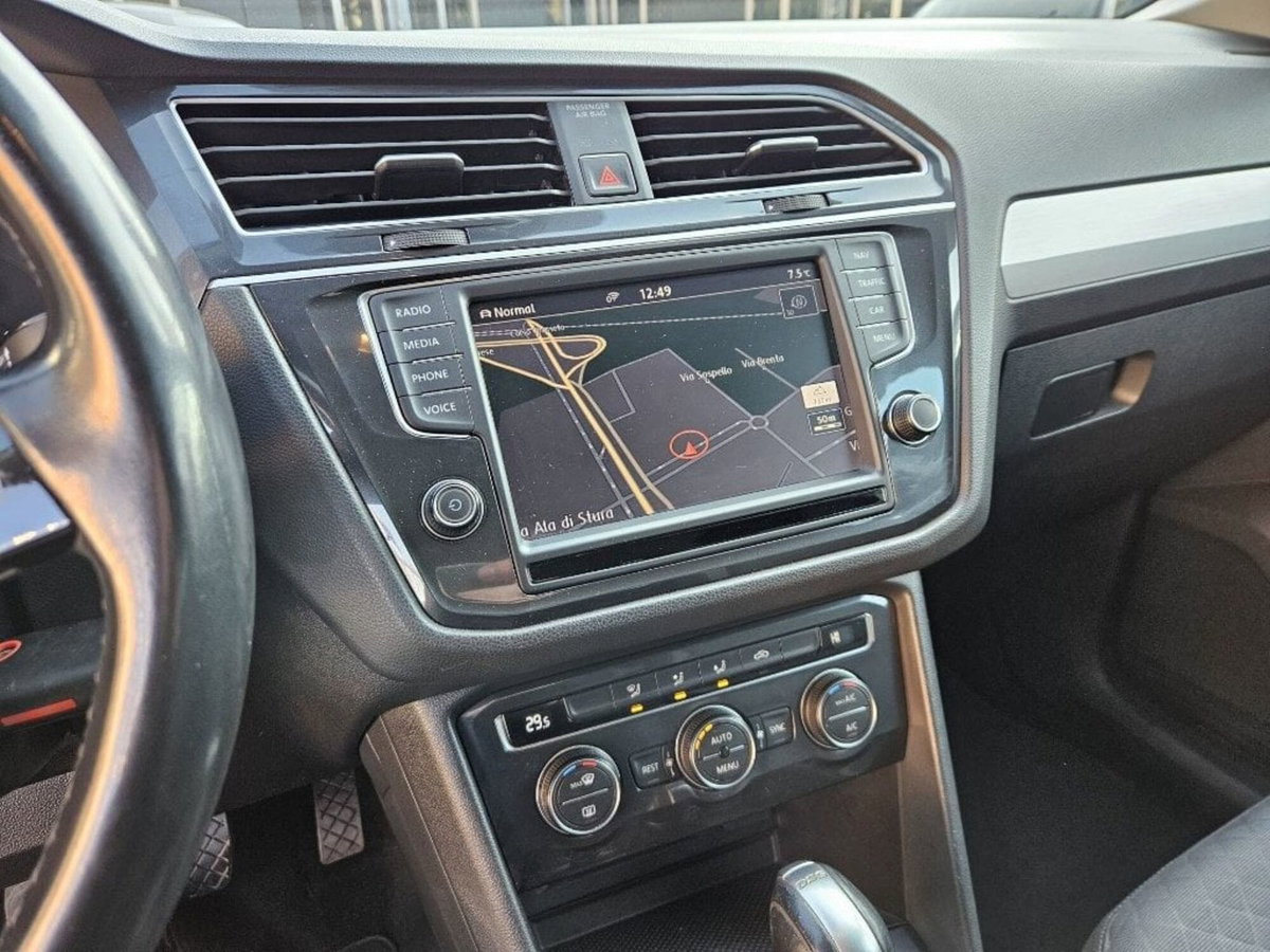 Volkswagen Tiguan Allspace 2.0 TDI SCR DSG 4MOTION Elegance (14)