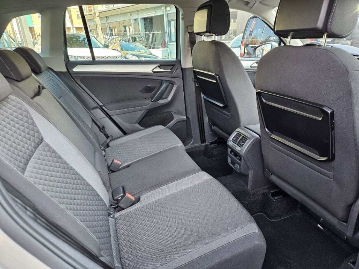 Volkswagen Tiguan Allspace 2.0 TDI SCR DSG 4MOTION Elegance (17)