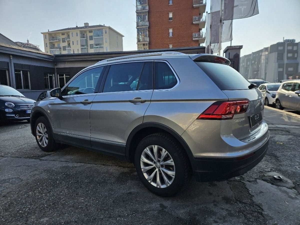 Volkswagen Tiguan Allspace 2.0 TDI SCR DSG 4MOTION Elegance (6)
