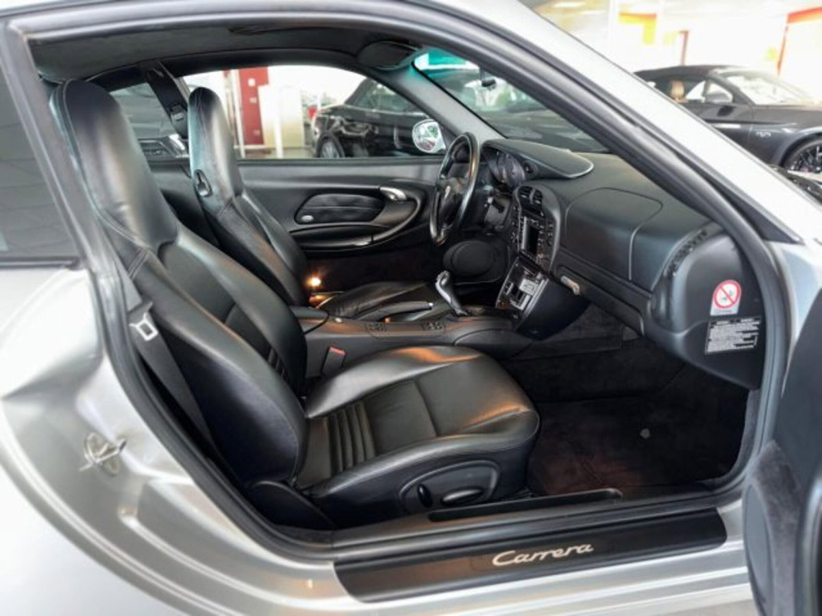 Porsche 911 Coupé Carrera cat (13)