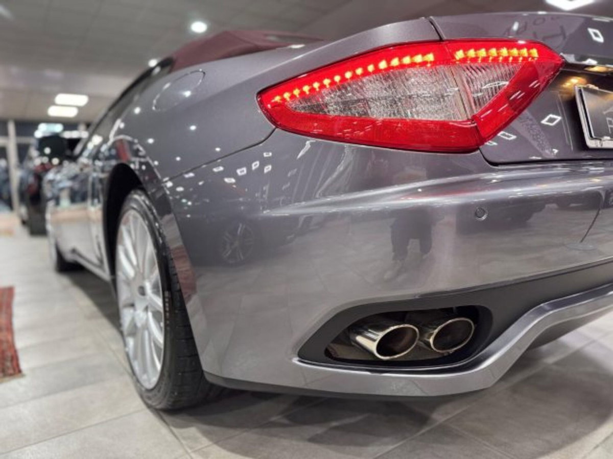 Maserati Grancabrio 4.7 V8 (18)