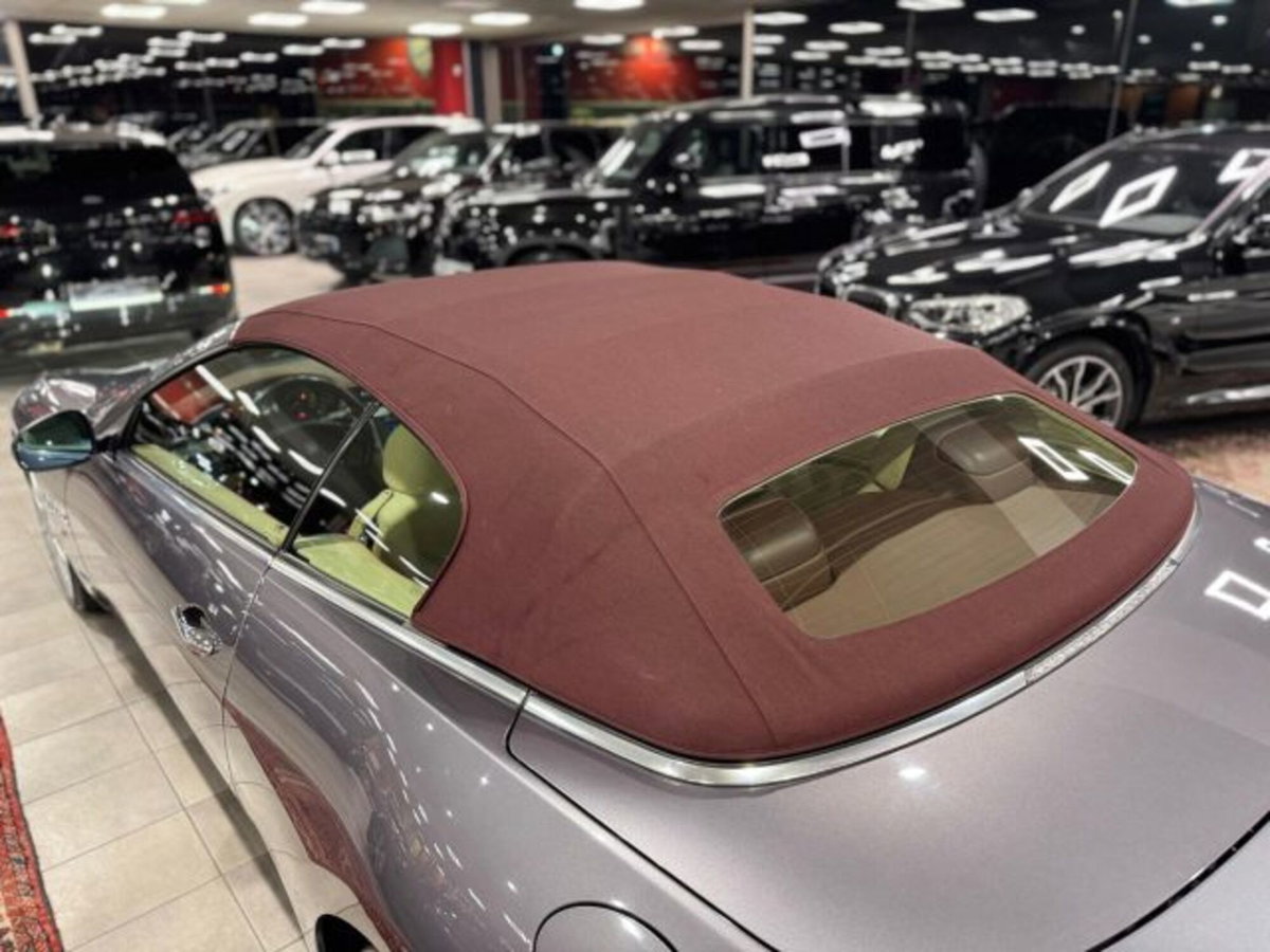 Maserati Grancabrio 4.7 V8 (6)
