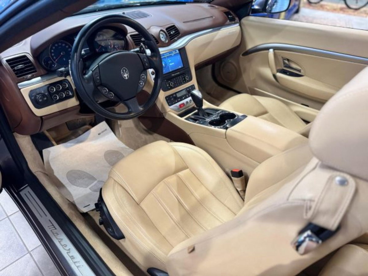 Maserati Grancabrio 4.7 V8 (7)