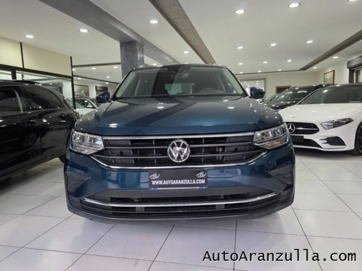 Volkswagen Tiguan 2.0 TDI 150 CV SCR DSG 4MOTION Life (2)