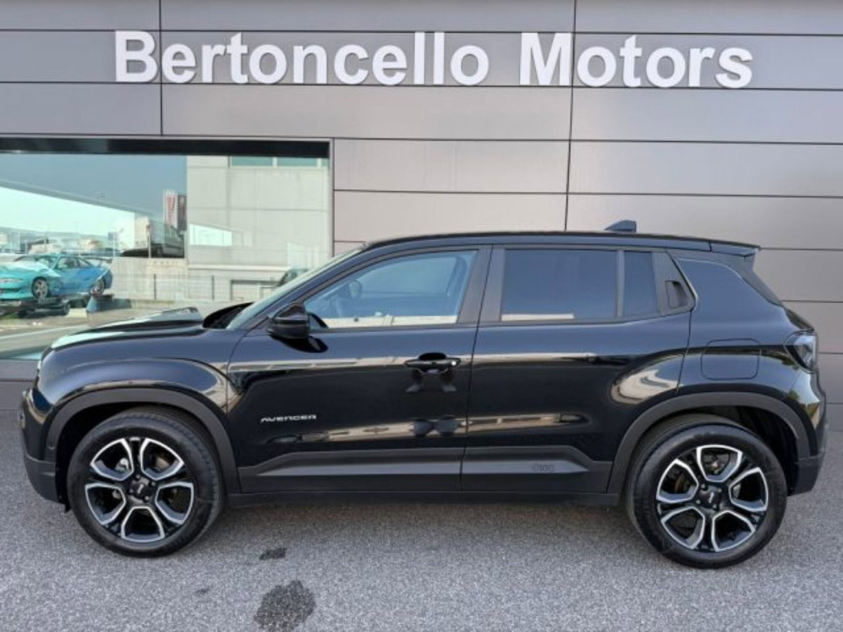 Jeep Avenger 1.2 turbo Summit fwd 100cv (3)