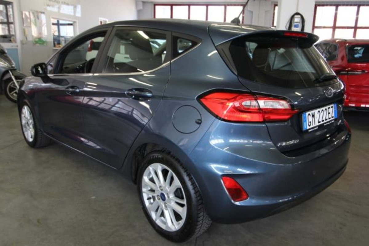 Ford Fiesta 1.0 Ecoboost Hybrid 125 CV DCT 5 porte Titanium (4)