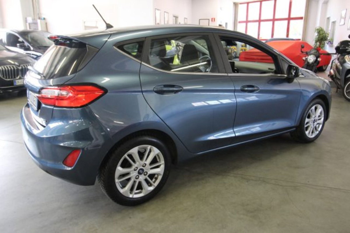 Ford Fiesta 1.0 Ecoboost Hybrid 125 CV DCT 5 porte Titanium (5)