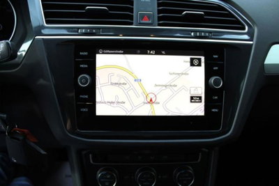 Volkswagen Tiguan 1.6 TDI SCR Sport BlueMotion Technology (11)