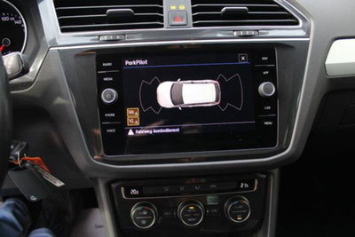 Volkswagen Tiguan 1.6 TDI SCR Sport BlueMotion Technology (12)
