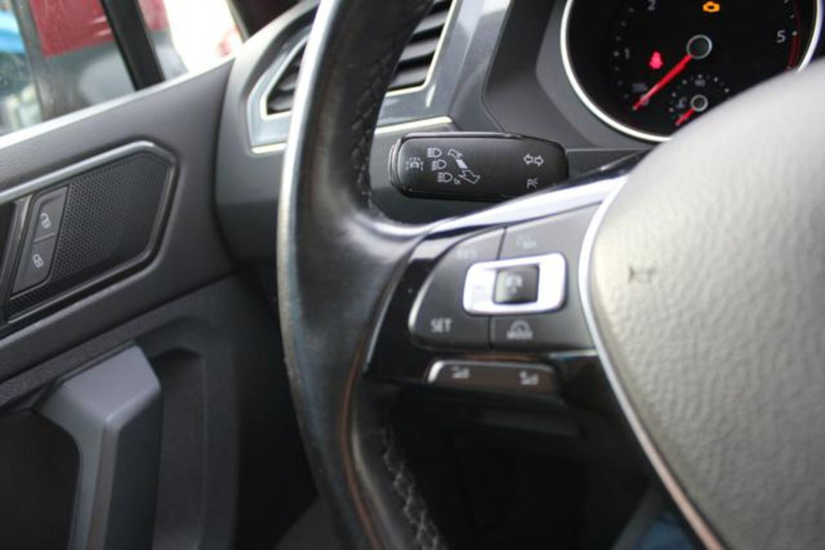 Volkswagen Tiguan 1.6 TDI SCR Sport BlueMotion Technology (15)