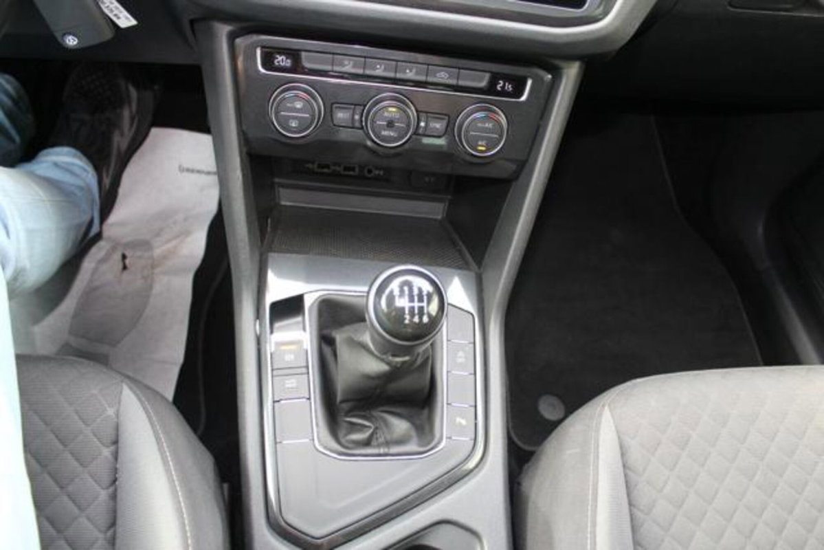 Volkswagen Tiguan 1.6 TDI SCR Sport BlueMotion Technology (16)