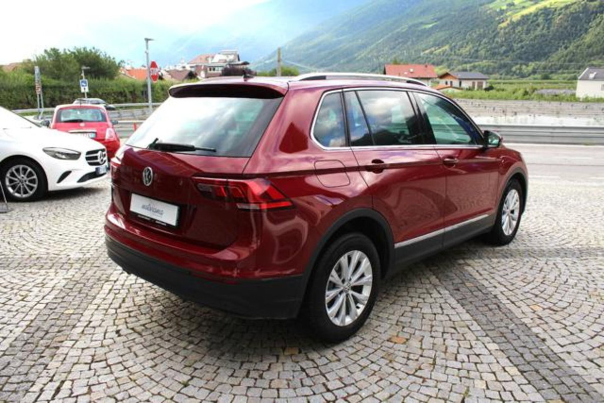 Volkswagen Tiguan 1.6 TDI SCR Sport BlueMotion Technology (6)